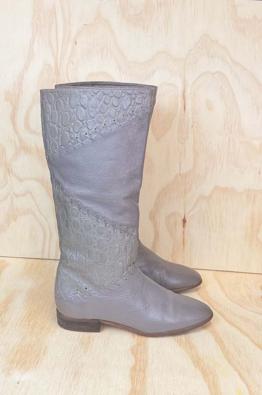 Vintage Gray Leather Croc Embossed Tall Riding Boots Size 8M
